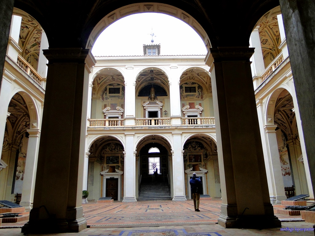 Por el interior del Palacio. Autor, Santiago López-Pastor