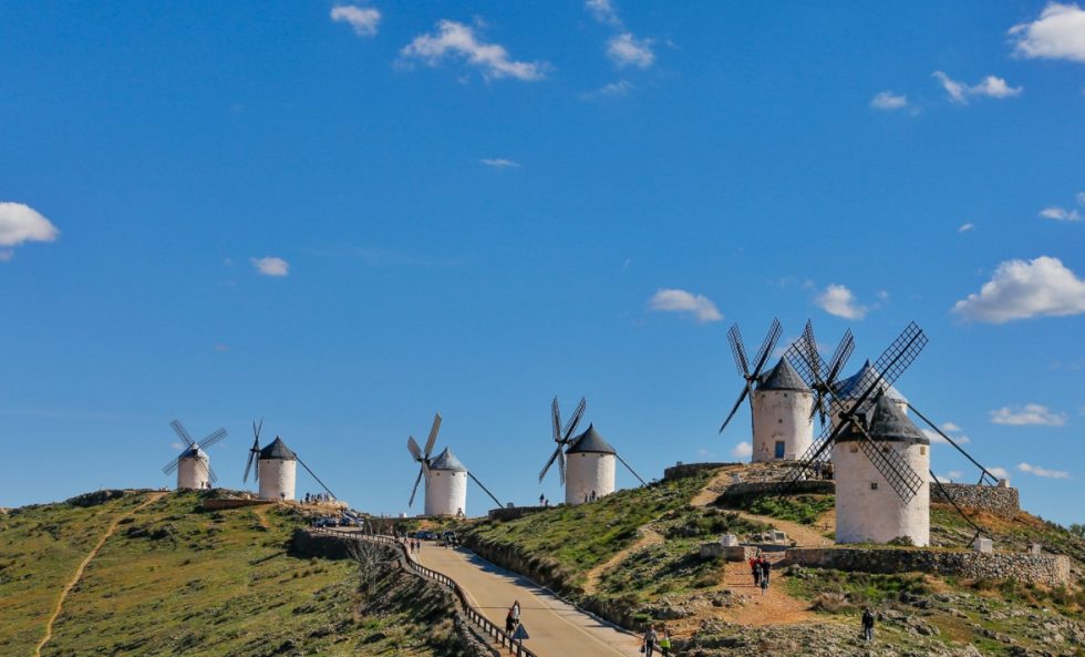 Una de gigantes... molinos de viento Turismo en Castilla La Mancha