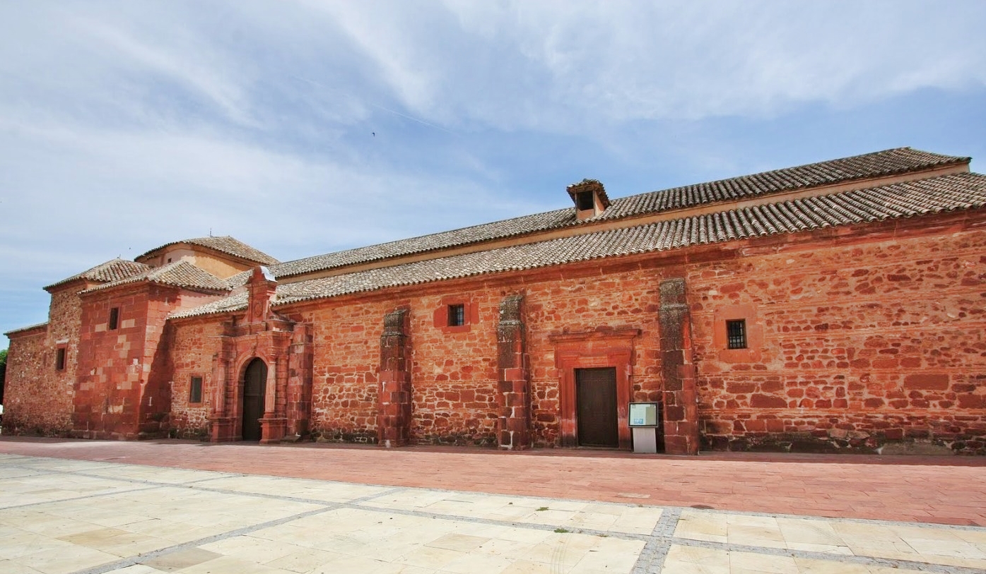 Colegiata Santa María La Mayor en el entorno del Conjunto Palacial, Alcázar de San Juan
